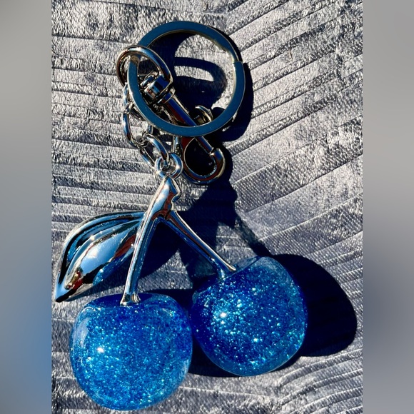 Bags wallets and more vintage luxury designer. Live sale.  Like to be notified - Picture 8 of 17